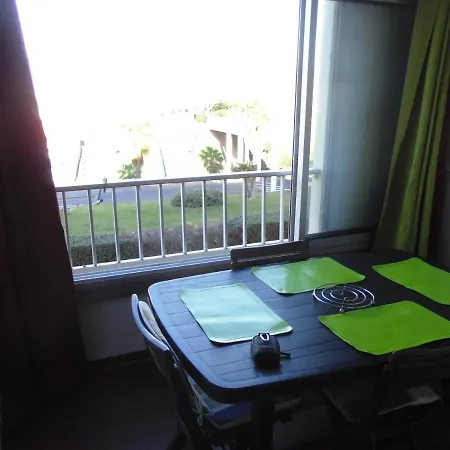Apartment Cap D'agde 300m Plage Du Mole,vue Port,parking,lave Linge,piscine